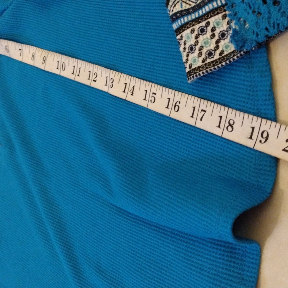 Miss Understood top. - Picture 7 of 7